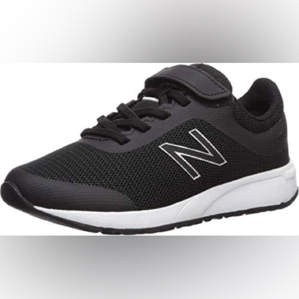Size 11 wide Toddler New Balance Kids Black Mesh Sneakers